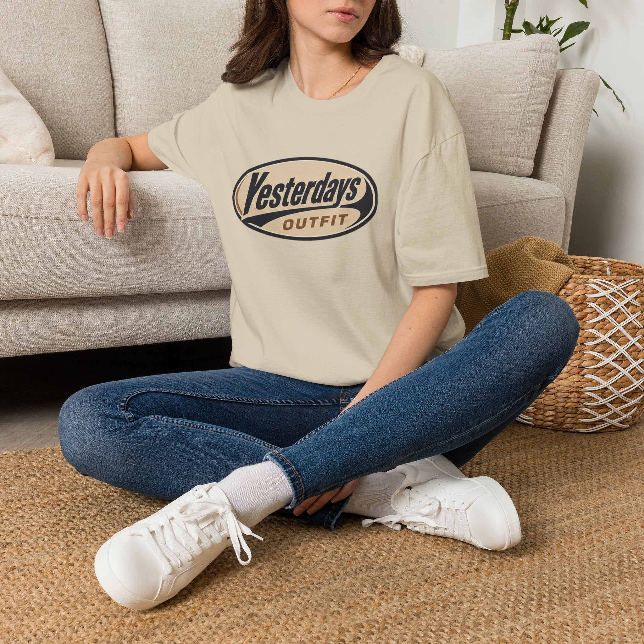 Yesterdays Outfit logo T-Shirt | vintage oval graphic tee