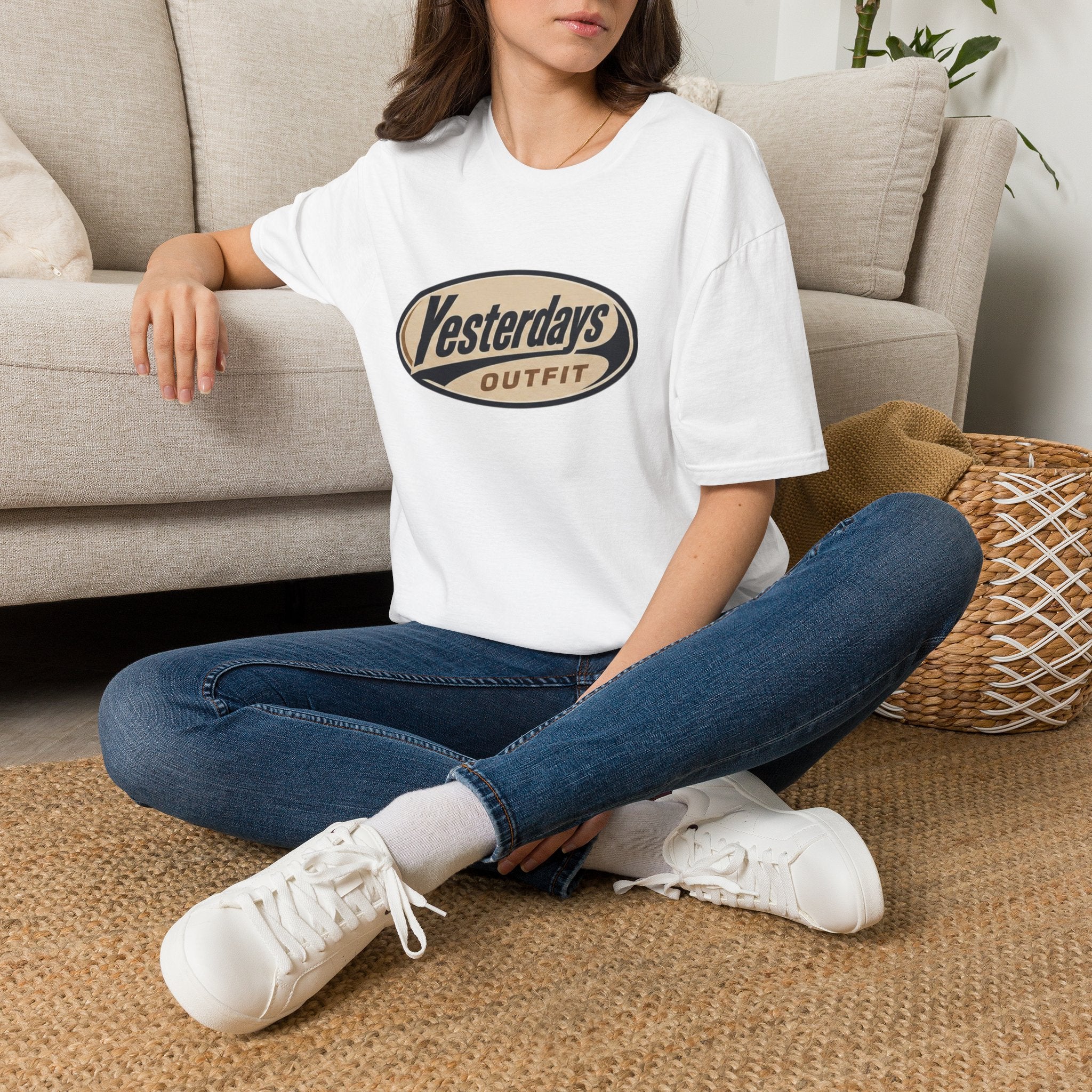 Yesterdays Outfit logo T-Shirt | vintage oval graphic tee
